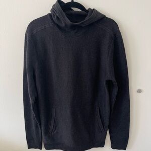 Lululemon Alpine Air Hooded Pullover Sweater Hoodie
100% Merino Wool